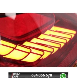 Piloti posteriori OLED dinamici look M4 per BMW S