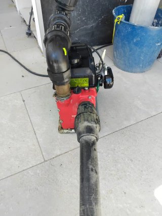 Bomba de agua gasolina