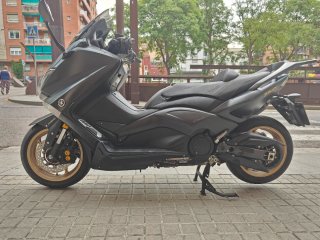Yamaha T-Max 530 Iron Max