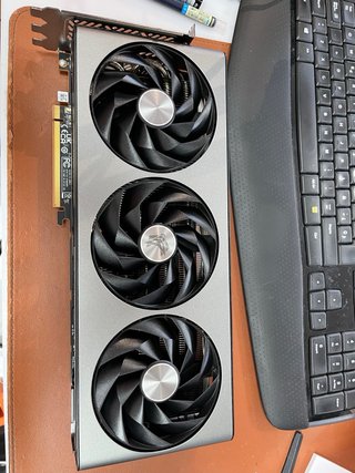 Tarjeta Gráfica Sapphire NITRO RX 7800xt#900014