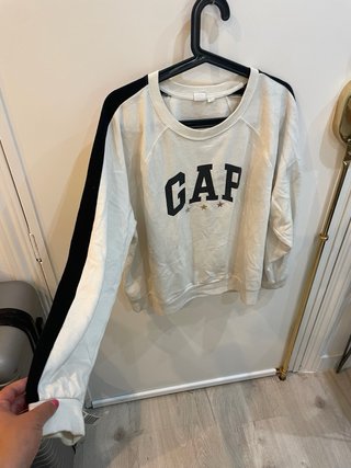 Sudadera Gap blanca con rayas