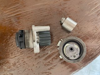 Kit pompa acqua e tenditore per motore 1.9 TDI