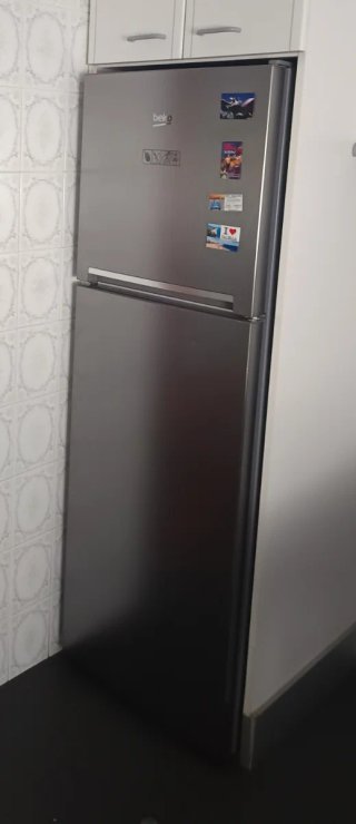 Frigorífico Beko  Congelador alto Casi Nuevo