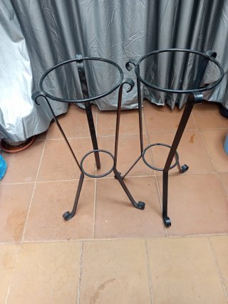 2 Maceteros Metálicos Negros