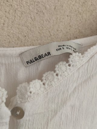 Camiseta tirantes blanca con encaje