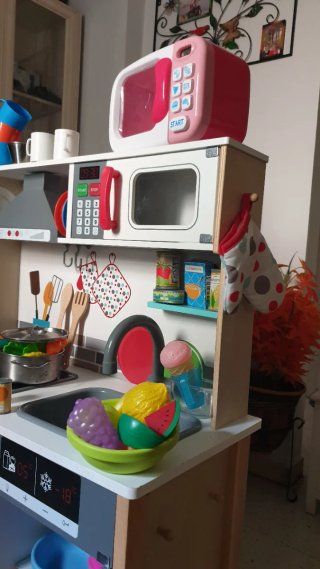 Cocina de juguete con accesorios
