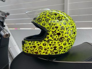 Casco NZI Activy Jr Yellow Bones. Talla XS.