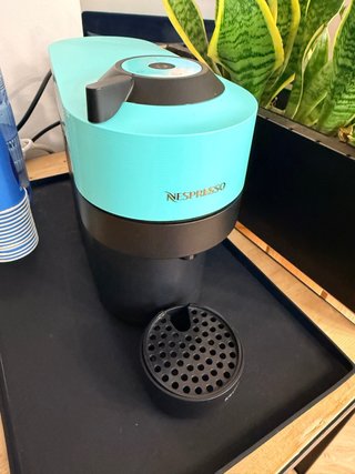 Cafetera Nespresso Vertuo Turquesa
