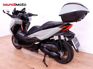 HONDA FORZA 125 ABS TOPBOX
