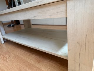 Mesa de centro baja de madera