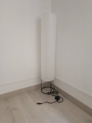 Lámpara de pie STRANDAD IKEA