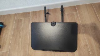Bicicleta estática con soporte para portátil