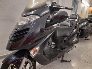 Kymco Grand Dink 125cc Maxi Scooter