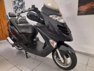 Kymco Grand Dink 125cc Maxi Scooter