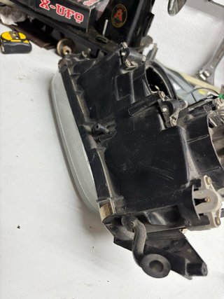 Faro Mazda 323 Derecho