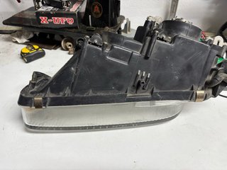 Faro Mazda 323 Derecho