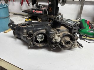 Faro Mazda 323 Derecho