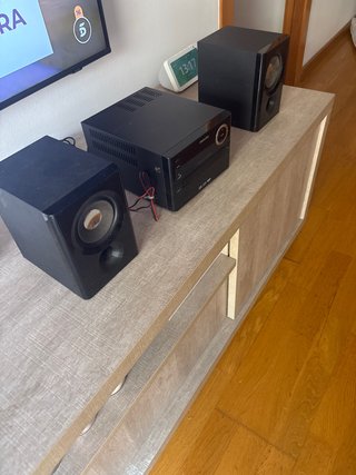 Mini cadena Philips negra