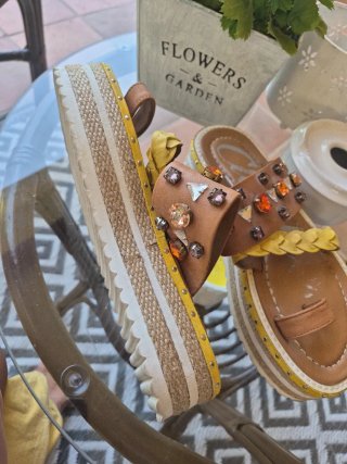 Sandalias Cuña Cuple Marrón y Amarillo t37