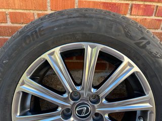 4 llantas originales Lexus NX 17” + neumáticos