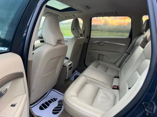 Volvo XC70 2012