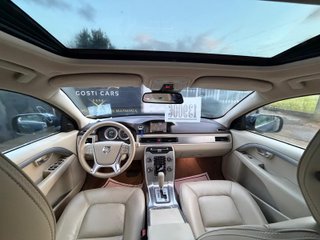 Volvo XC70 2012