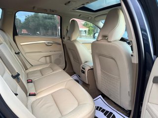 Volvo XC70 2012