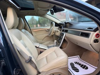 Volvo XC70 2012