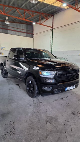 Dodge RAM HEMI 2022