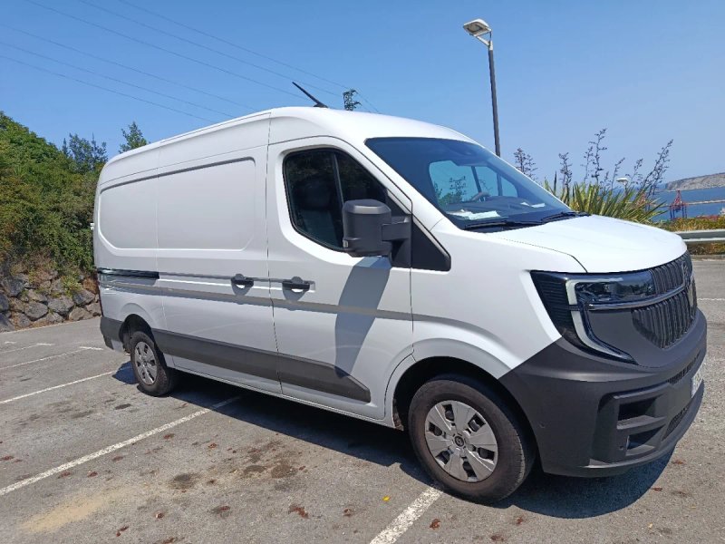 Renault Master 2025 - foto 1