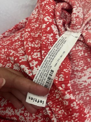 Vestido coral con estampado floral