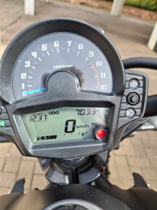 Kawasaki Vulcan S Negra