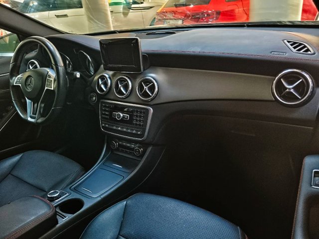 Mercedes-Benz GLA 2016