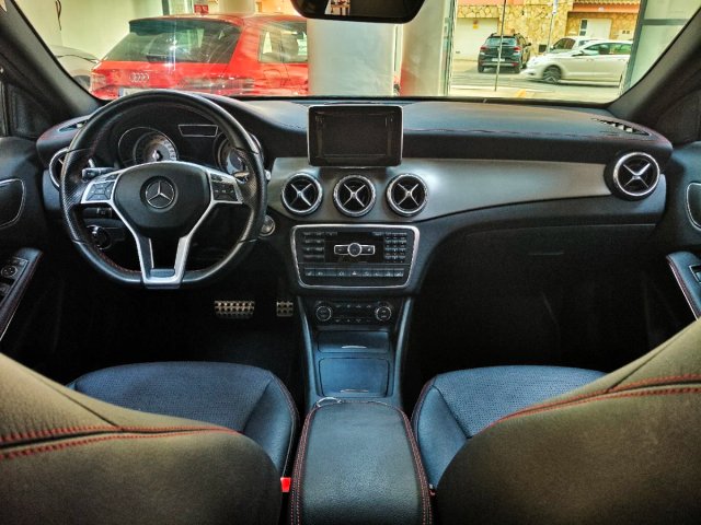 Mercedes-Benz GLA 2016