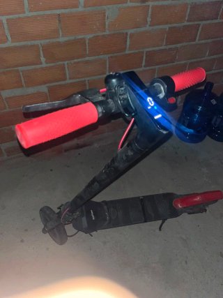 Patinete Xiaomi con suspensión delantera