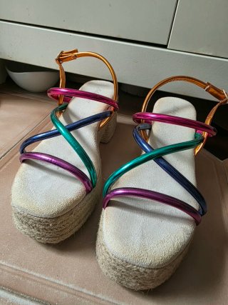 Sandalias Esparto Plataforma Tiras Metalizadas