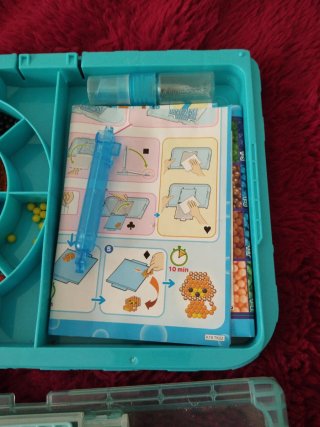 Kit Aquabeads con accesorios +4 años