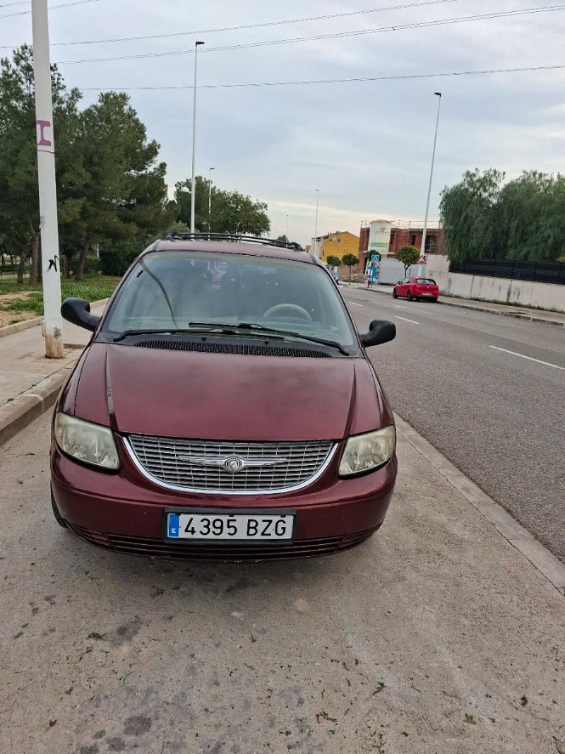 Chrysler Voyager 2002 - foto 1