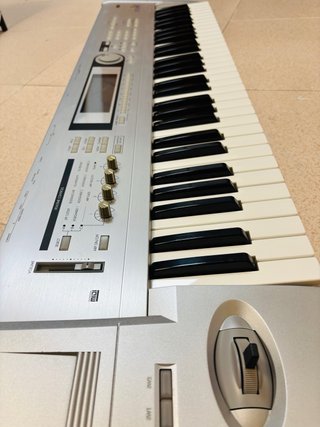Korg Triton Le como nuevo IMPRESIONANTE