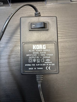 Korg Triton Le como nuevo IMPRESIONANTE
