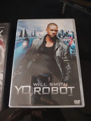 2 Películas DVD Will Smith: Hancock y Yo, Robot.