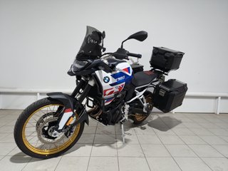 BMW F 900 GS Trophy con 3 maletas