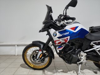 BMW F 900 GS Trophy con 3 maletas