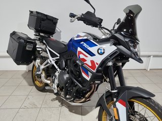 BMW F 900 GS Trophy con 3 maletas