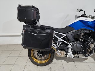 BMW F 900 GS Trophy con 3 maletas