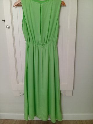 Vestido verde sin mangas
