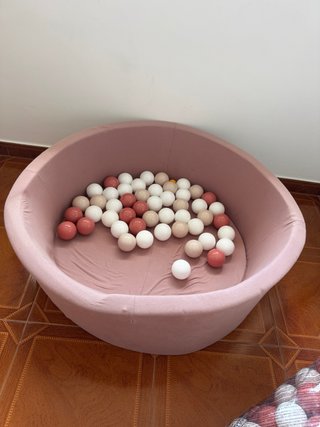 Parque conpleto de espuma infantil con 300 bolas