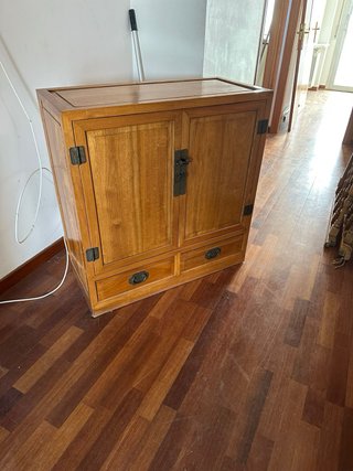Armario de madera estilo indonesio