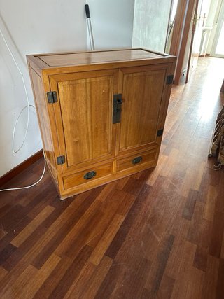 Armario de madera estilo indonesio
