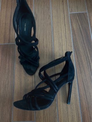 Sandali neri tacco alto Zara
